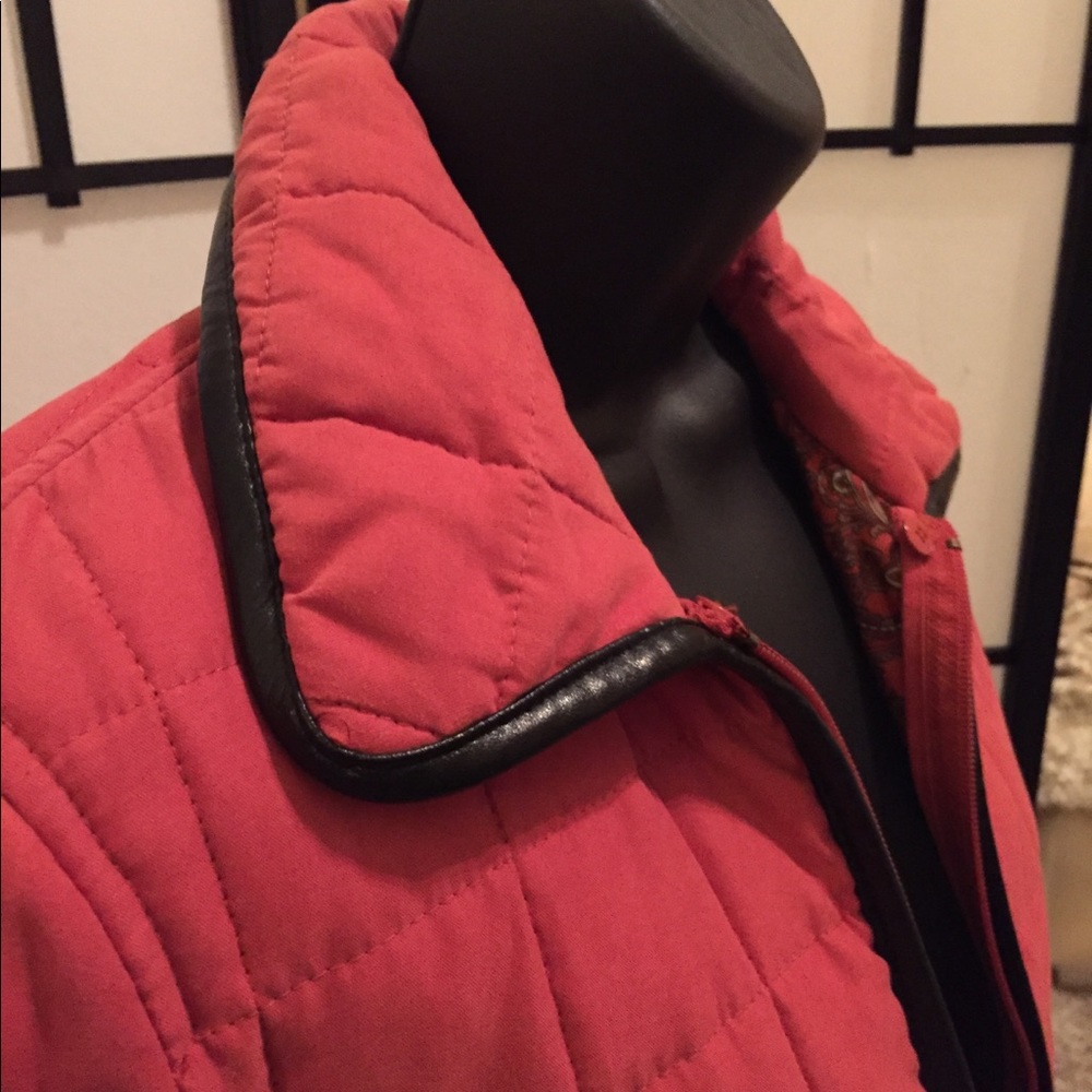 Lightweight jacket - Picture 2 of 2